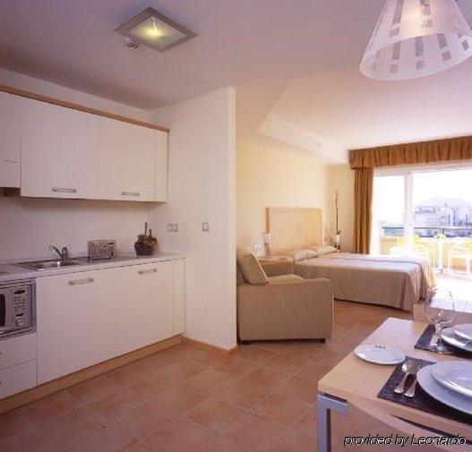 Elviria Hills Living Aparthotel Μαρμπέλλα Δωμάτιο φωτογραφία